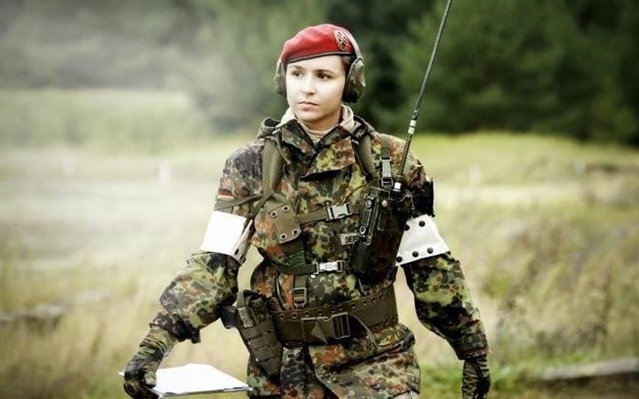Женские военные профессии в России